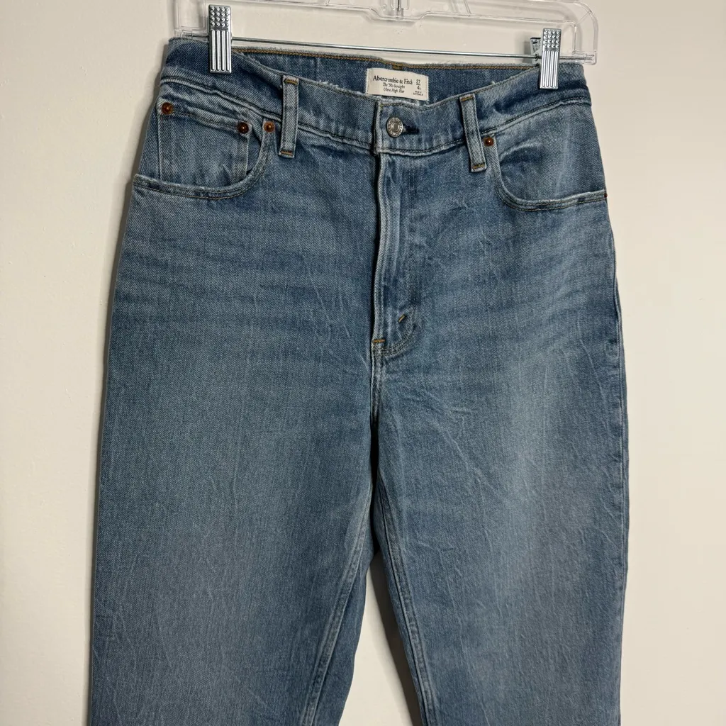 Abercrombie & Fitch The‎ 90's Straight Ultra High Rise Size 27/4 Short - Image 3
