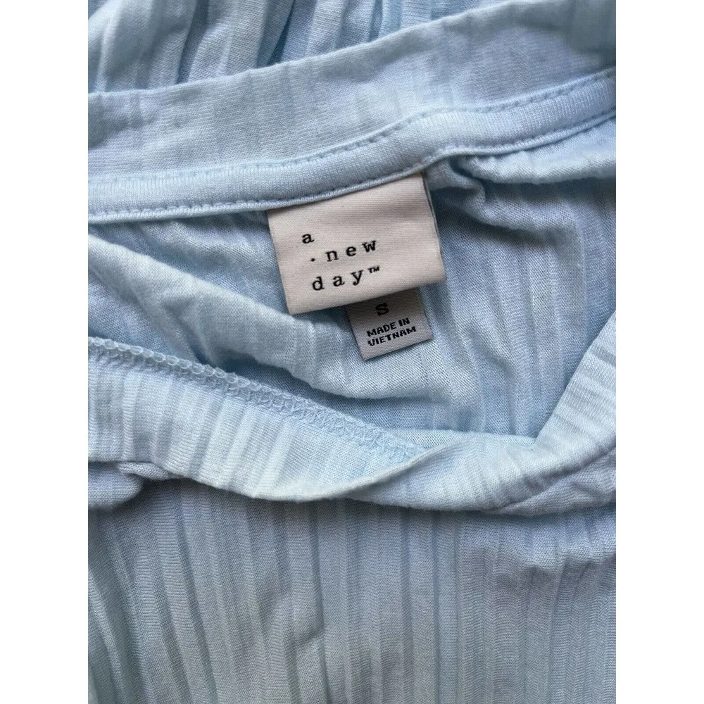 A New Day Powder Blue Ribbed Oversized Stretchy Gathered Waist Top Size Small - Image 6