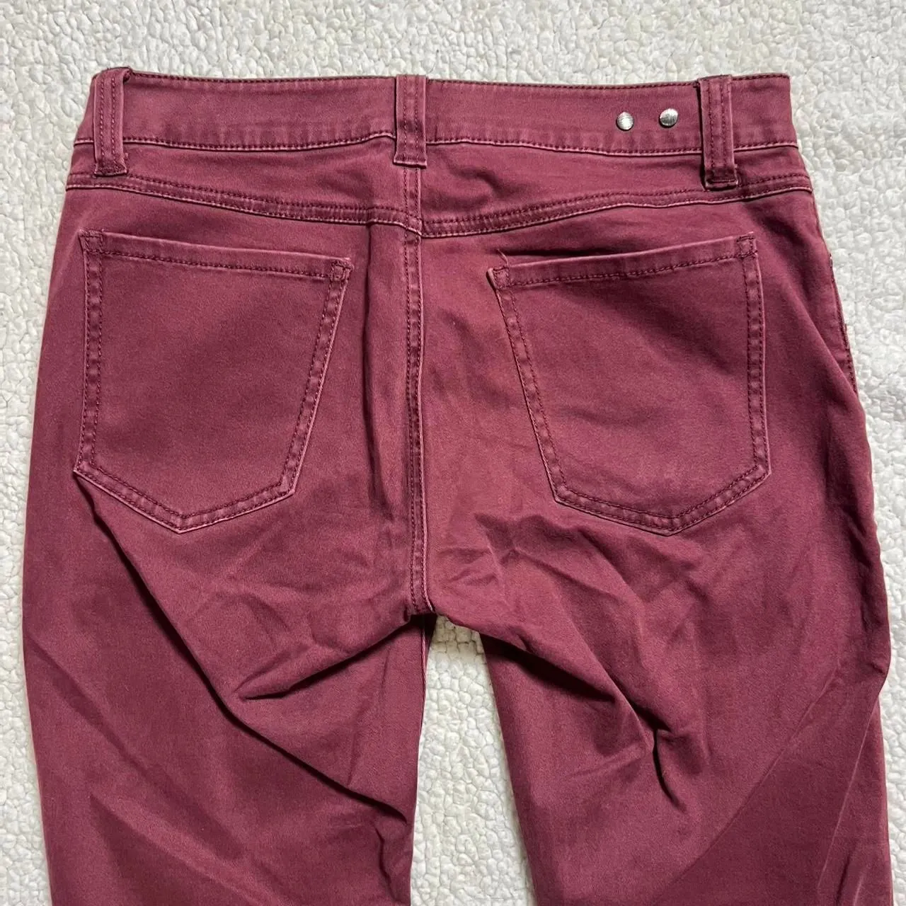 CAbi Burgundy Maroon Skinny Ankle Pants size 4 women's boho dark academia - Image 6