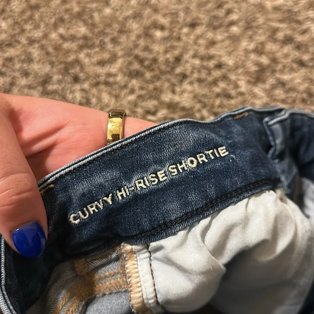 American Eagle Curvy Hi-Rise Shortie Jean Shorts Size 2 - Image 8