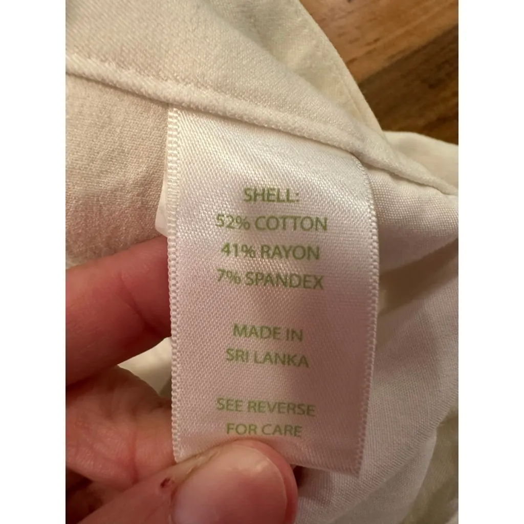 Women's Lilly Pulitzer White Shorts Size 10 - Image 4