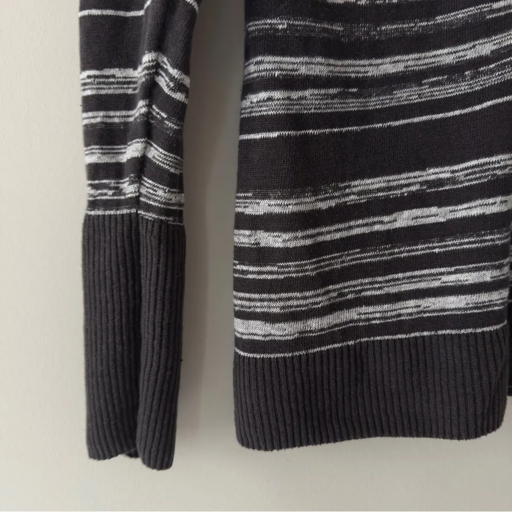 Revolve Chaser 100% Linen Lace Up Black and White Striped Sweater long sleeve XS - Image 5