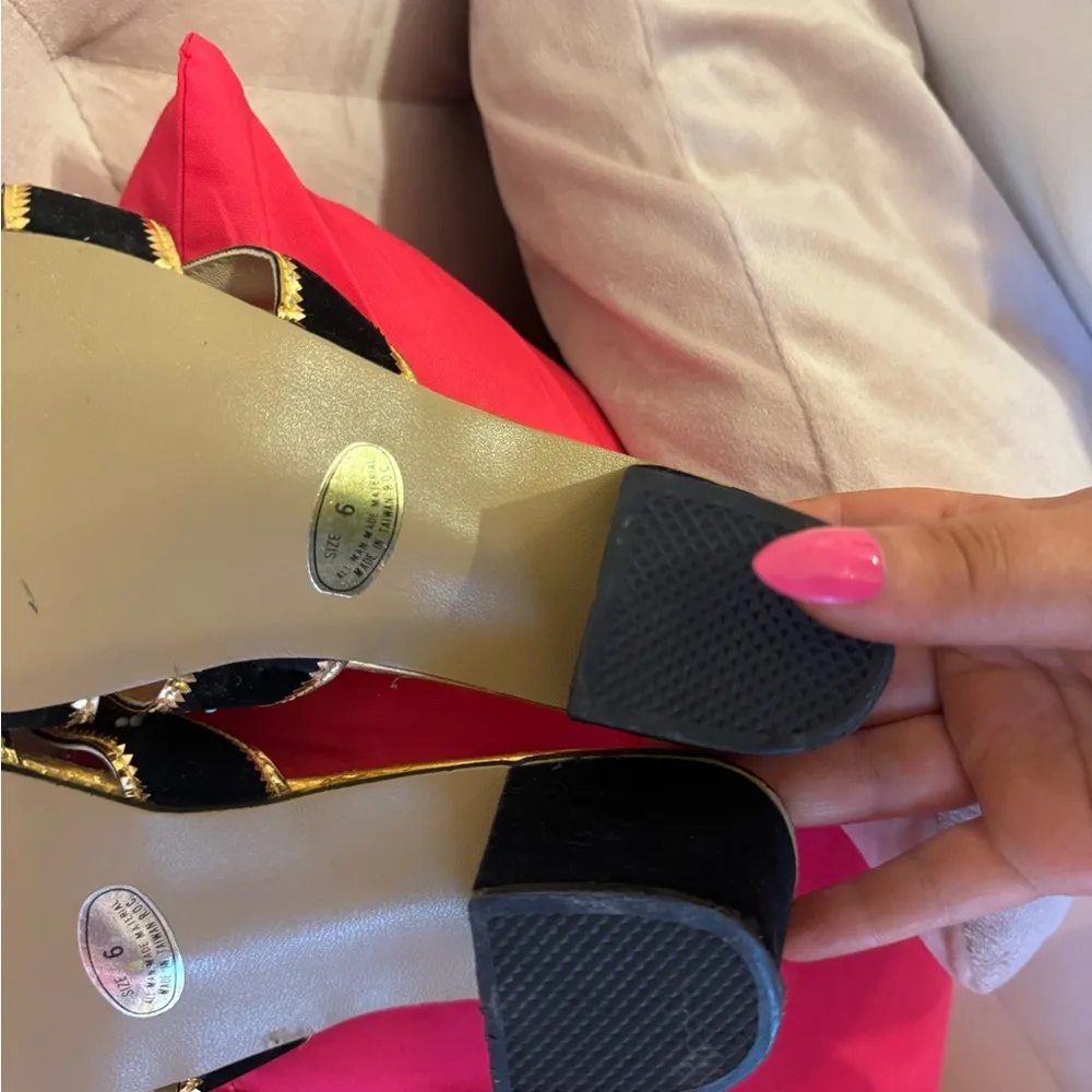 vintage beaded mini heels size US 6 - Image 4