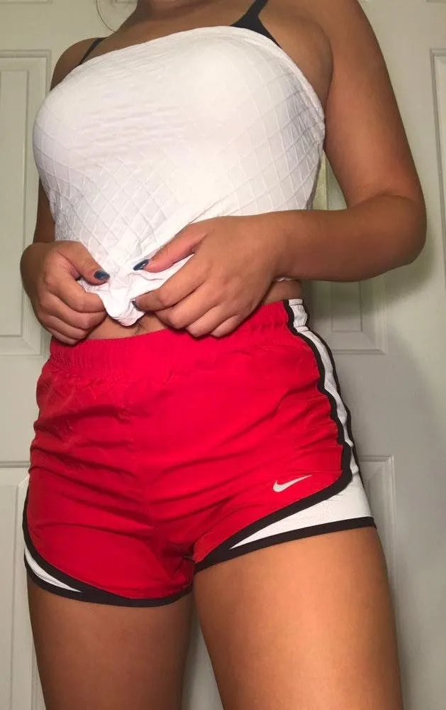 Nike Red  Shorts - Image 2