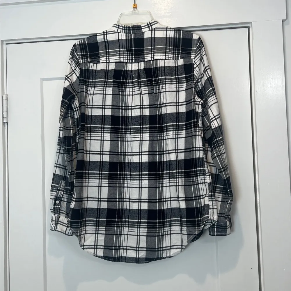 Lands' End Black and White Checkered Shirt size 8. - Image 5