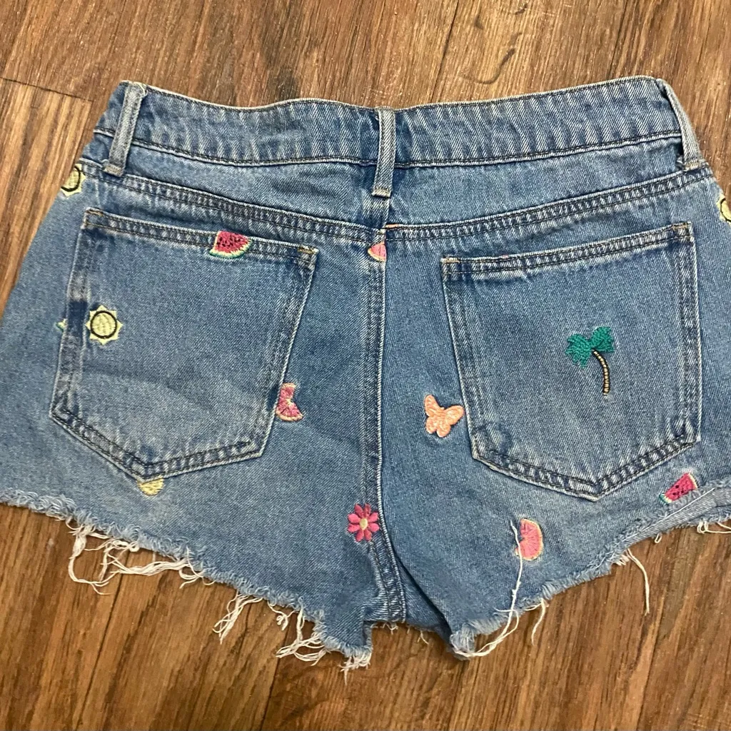 Forever 21 Womens Juniors Blue Denim Shorts Size 26 26” Embroidery Fruit Palm - Image 4