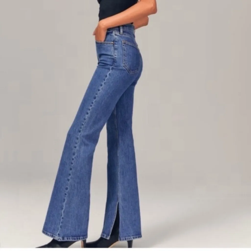 Abercrombie & Fitch The Vintage Flare High Rise Size 32 with Splits Curve Love - Image 2