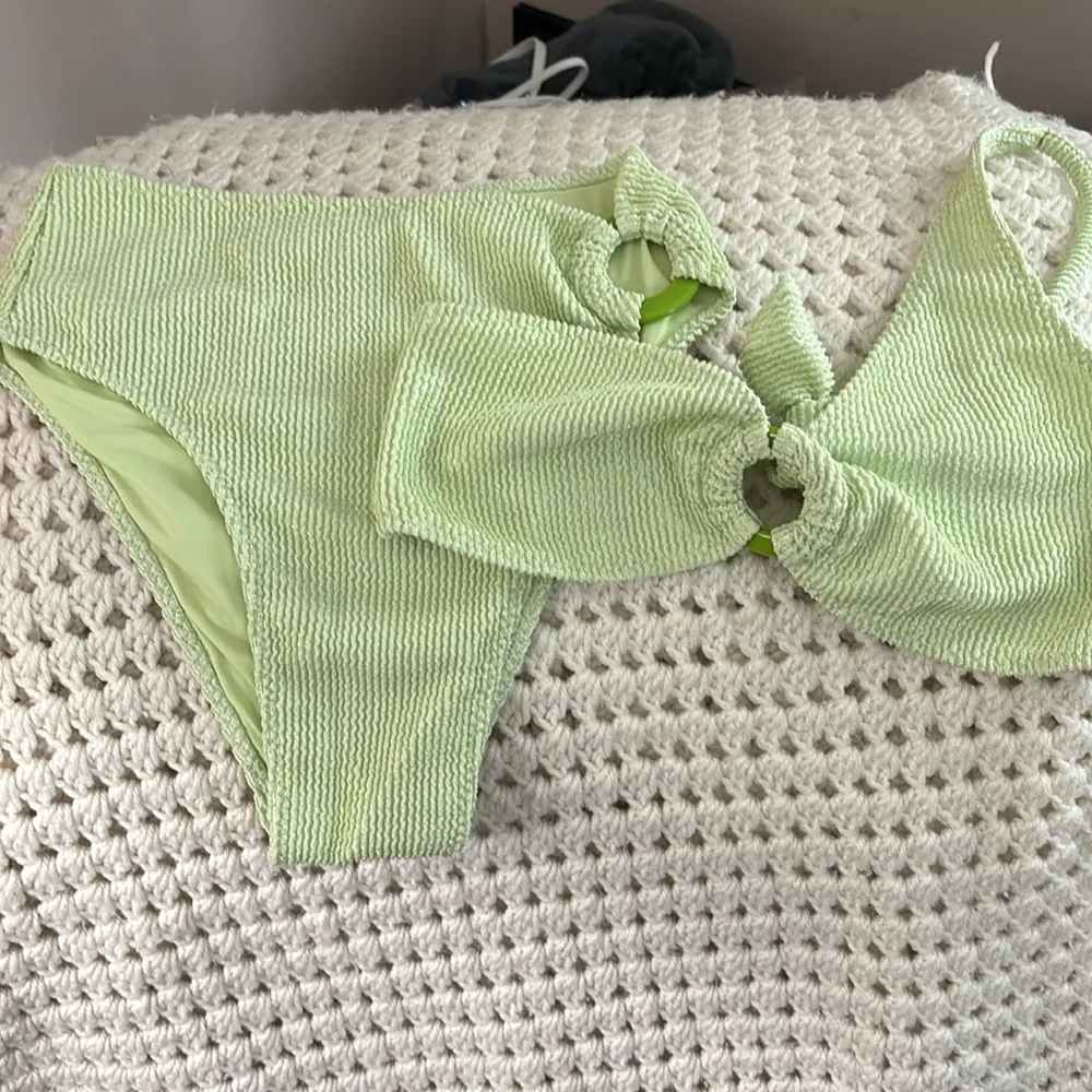 Ladies LA SIRENE 2 piece Size undefined - Image 4