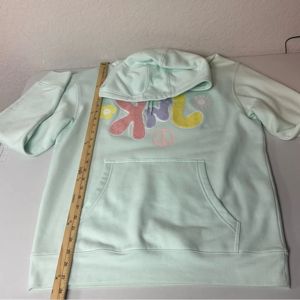 KNJ “Peace Out” Classic Pullover Hoodie in Light Green Fuzzy Letters Size Medium - Image 6
