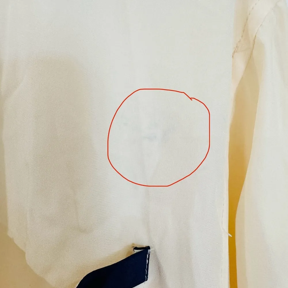 Sleepy Jones Bettina Cardigan In Silk
Charmeuse with Navy Accents cream NEW Blue - Image 7