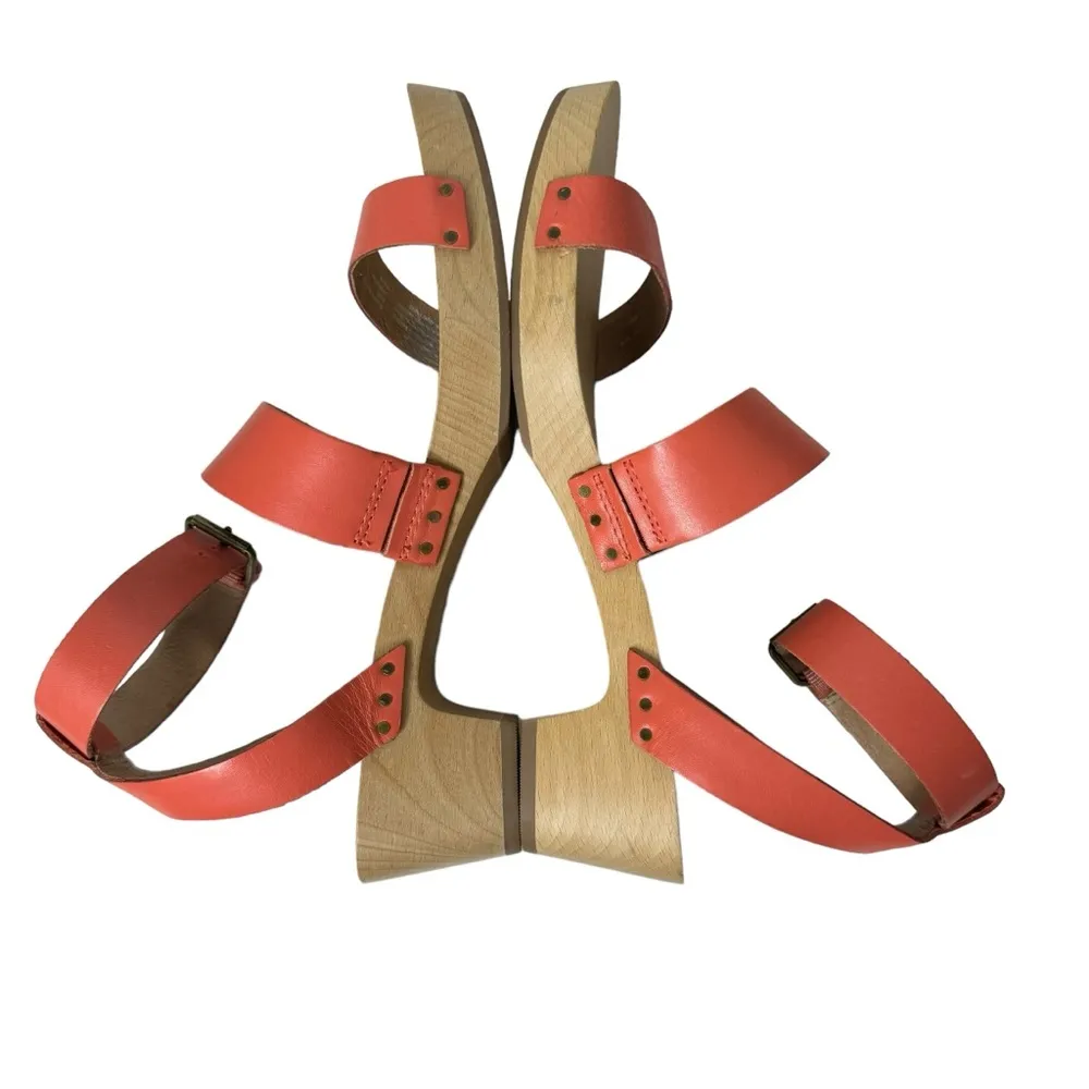 Madewell The Jodi Clog in Classic Coral Leather 8 - Image 5