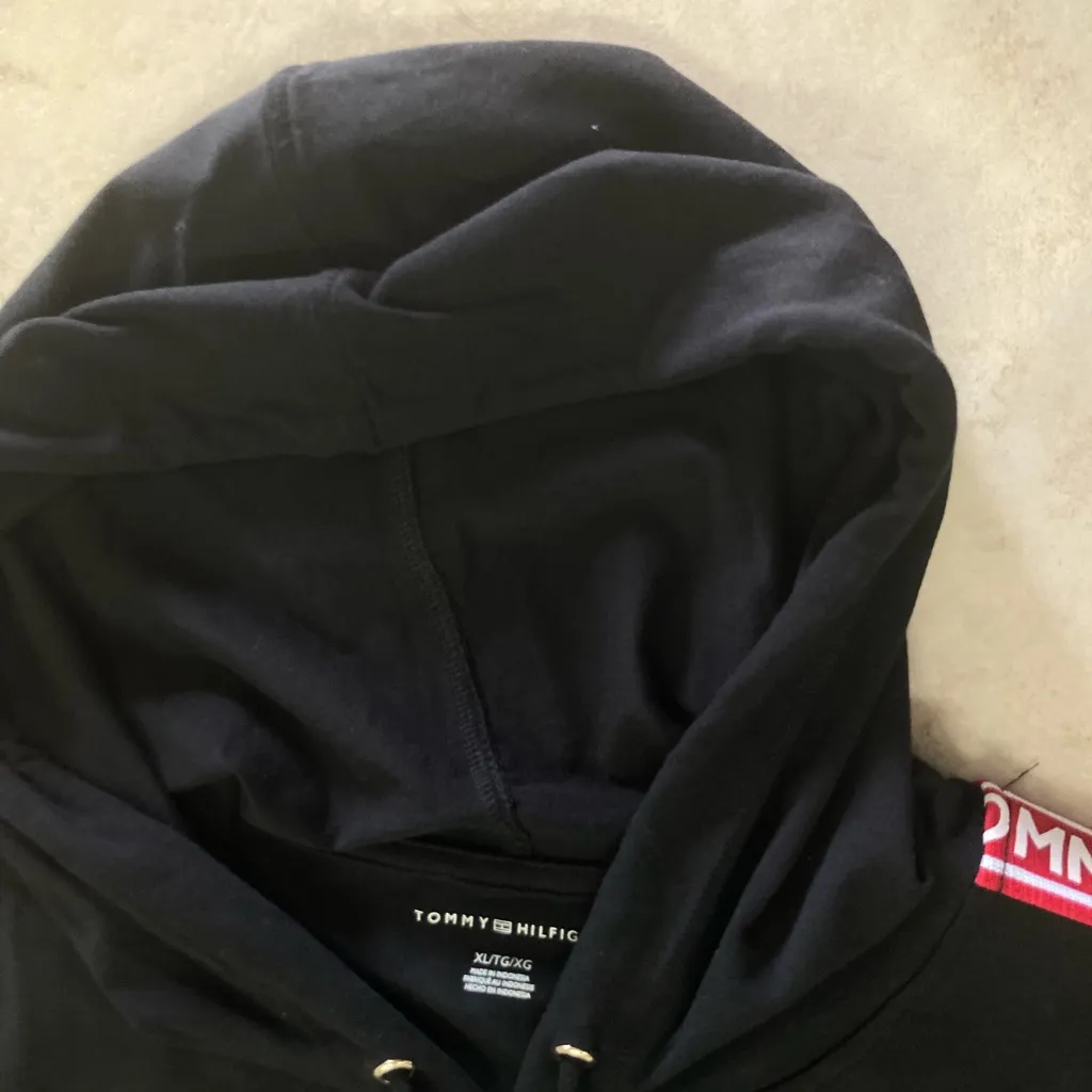Tommy Hilfiger Black Hoodie T-Shirt Dress with Logo Tape – Size XL - Image 4