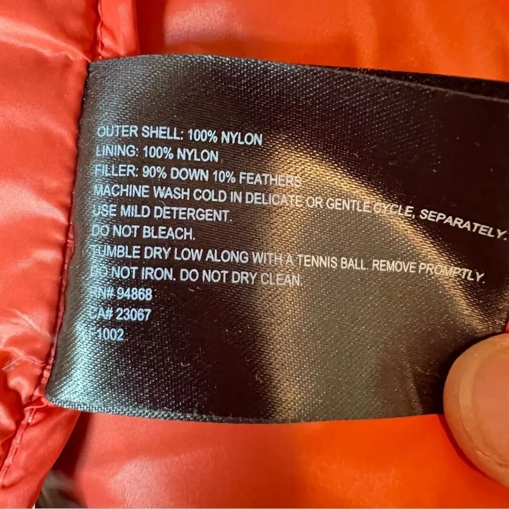 Bernardo Goose Down Vest - Image 7