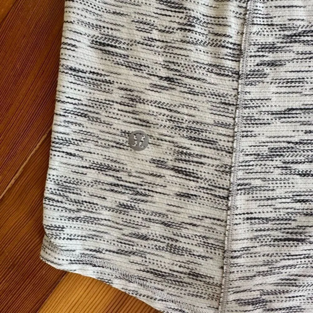 Lululemon Our Sport Tank in Tiger Space Dye Black White Size 10 - Image 5