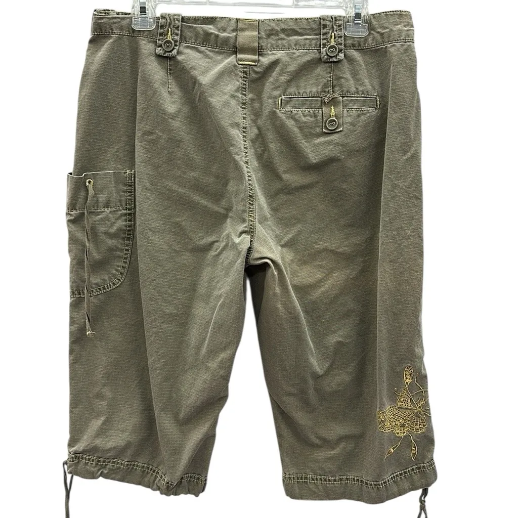 Jeanstar Green Khaki Butterfly Embroidered Embellished Tie Leg Cargo Capri Sz 10 Tan - Image 5