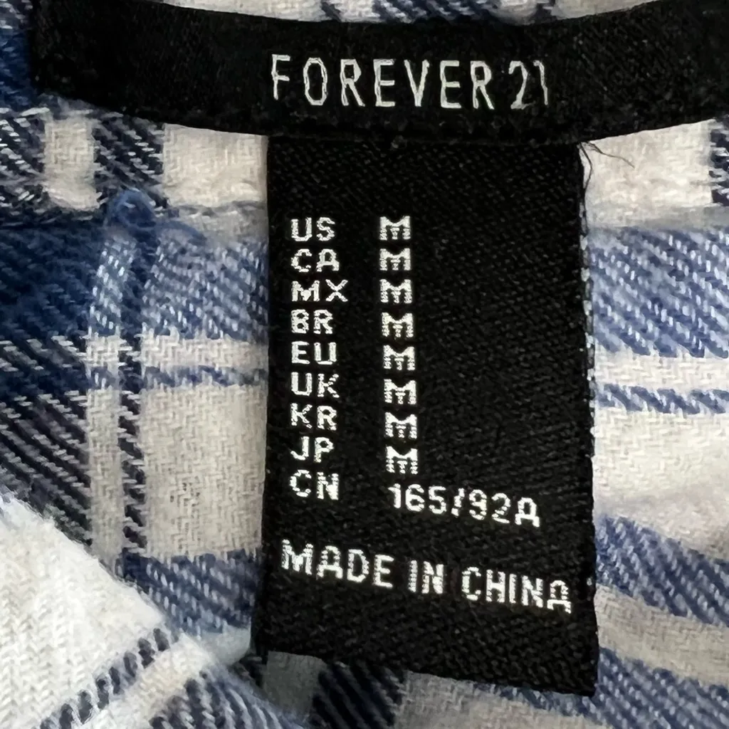 Forever 21 Womens White and Blue Flannel Button Down Shirt - Size Medium - VGUC - Image 5