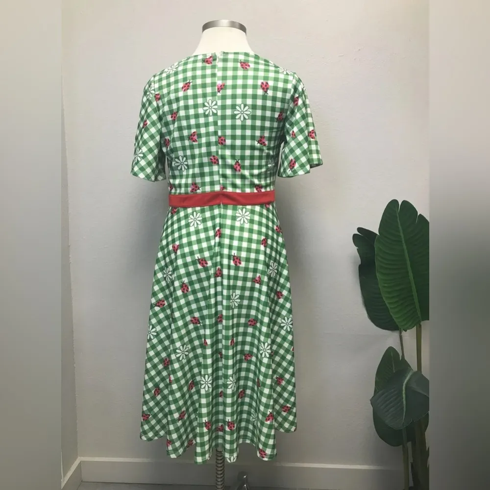 Unique Vintage Curve 1950s Green Red Ladybug Gingham Swing Dress - Size 1X/16 - Image 4