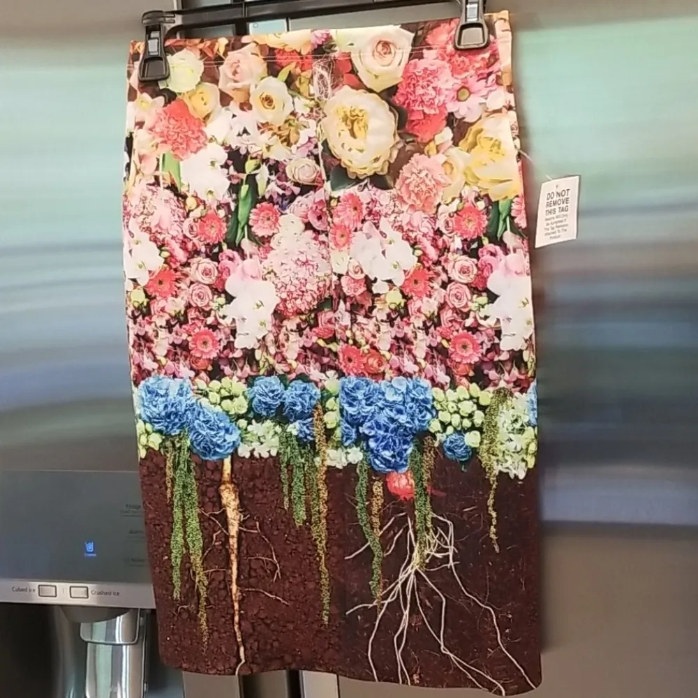 💕CLOVER CANYON💕 Floral Neoprene Pencil Skirt - Image 2