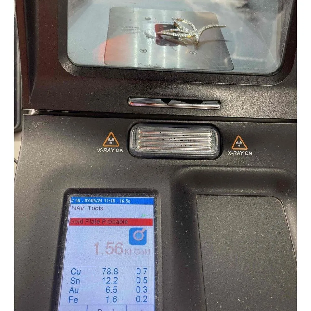 Vintage Swarovski Dragonfly Brooch Gold Tone Rhinestone - Image 10