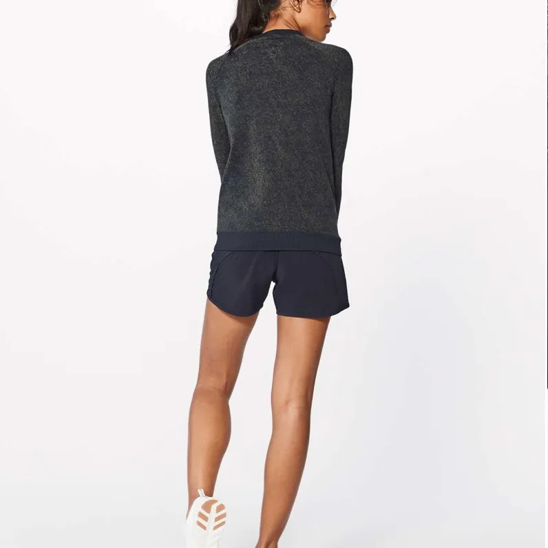 Lululemon Rest Less Pullover Size 4 - Image 3