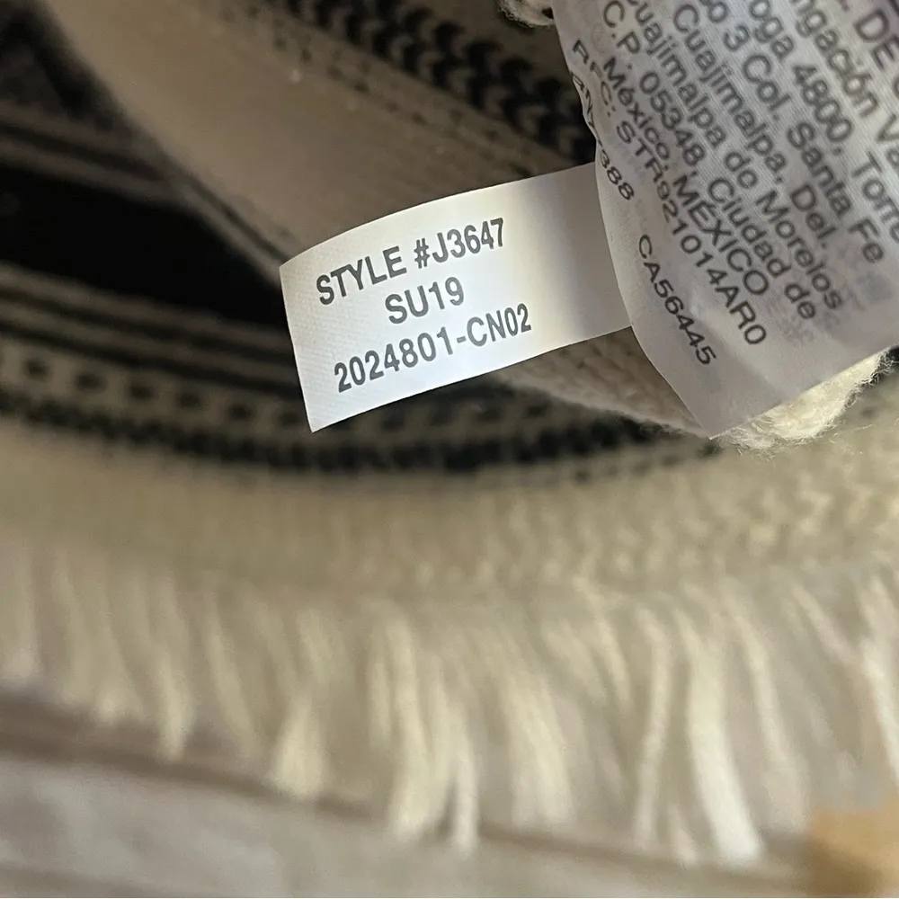 Madewell Villagrove Sweater Tank in Bright Ivory Large Aztec boho fringe - Image 8