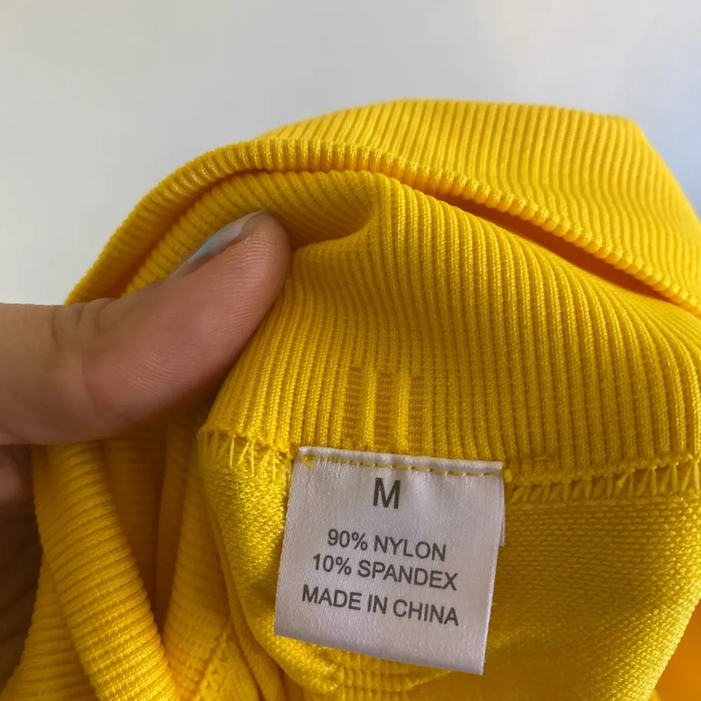 Curves and combatboots yellow laser cut leggings size medium Gold - Image 3