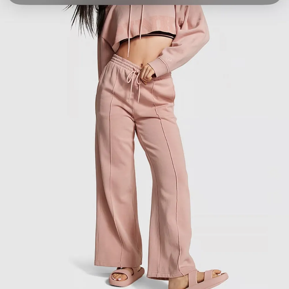 PINK new  
IVY FLEECE‎ WIDE-LEG SWEATPANTS - Image 4