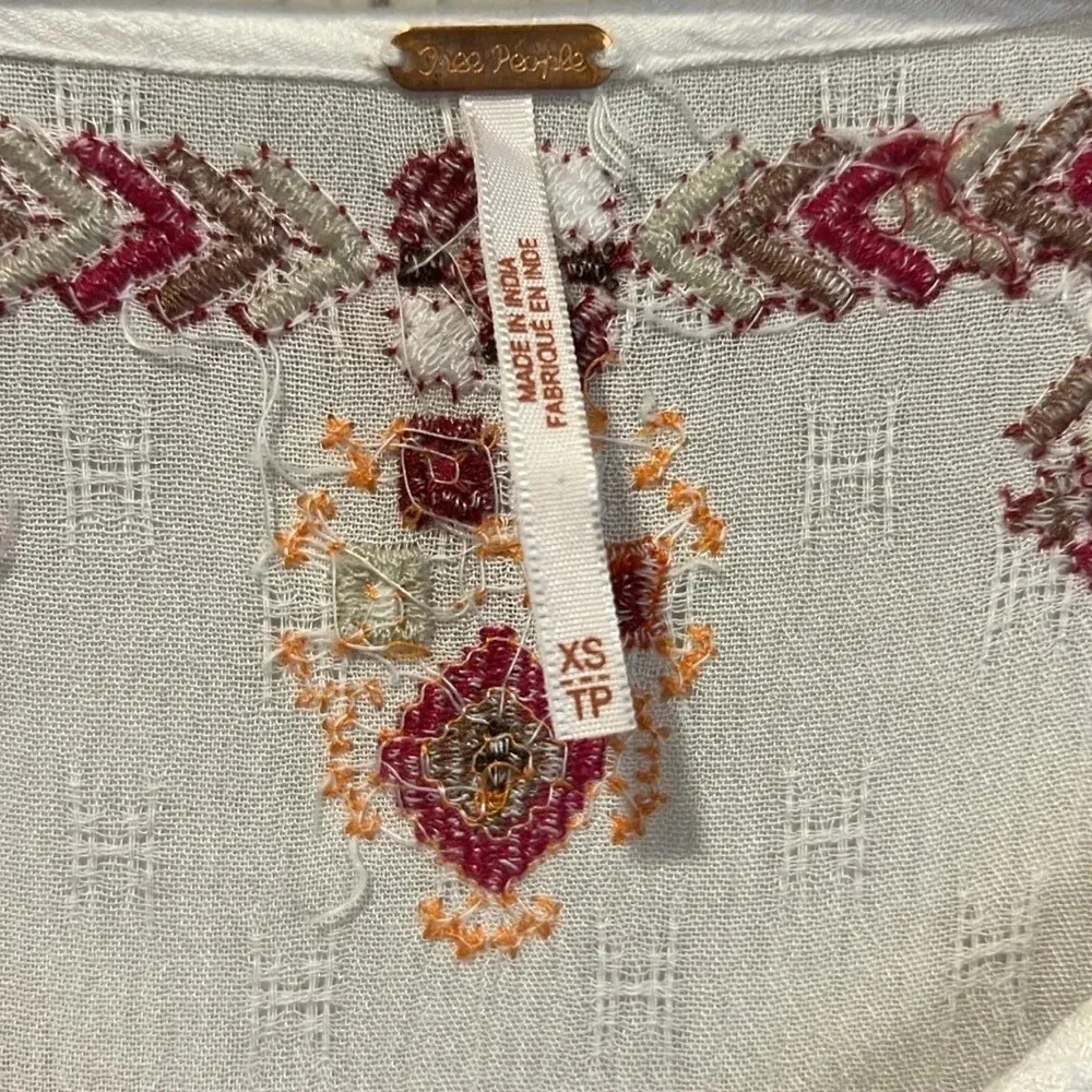 Free People Ariana White and Red embroidered tunic top size X Small - Image 6