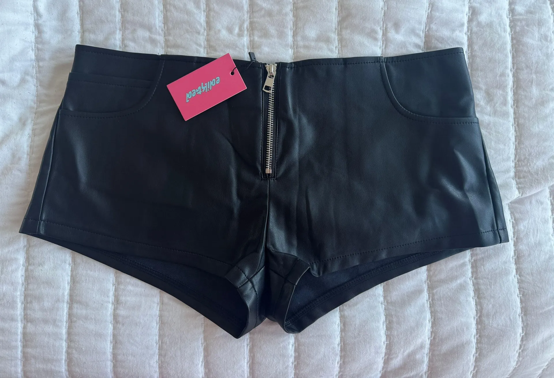 Micro Shorts - Image 3