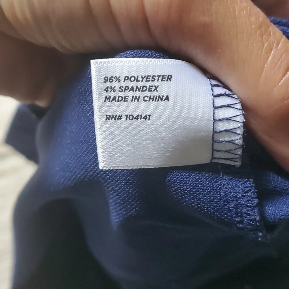 Lady Hagen Polka Dot Logo Sleeveless V-Neck Golf Polo with Collar - Image 10