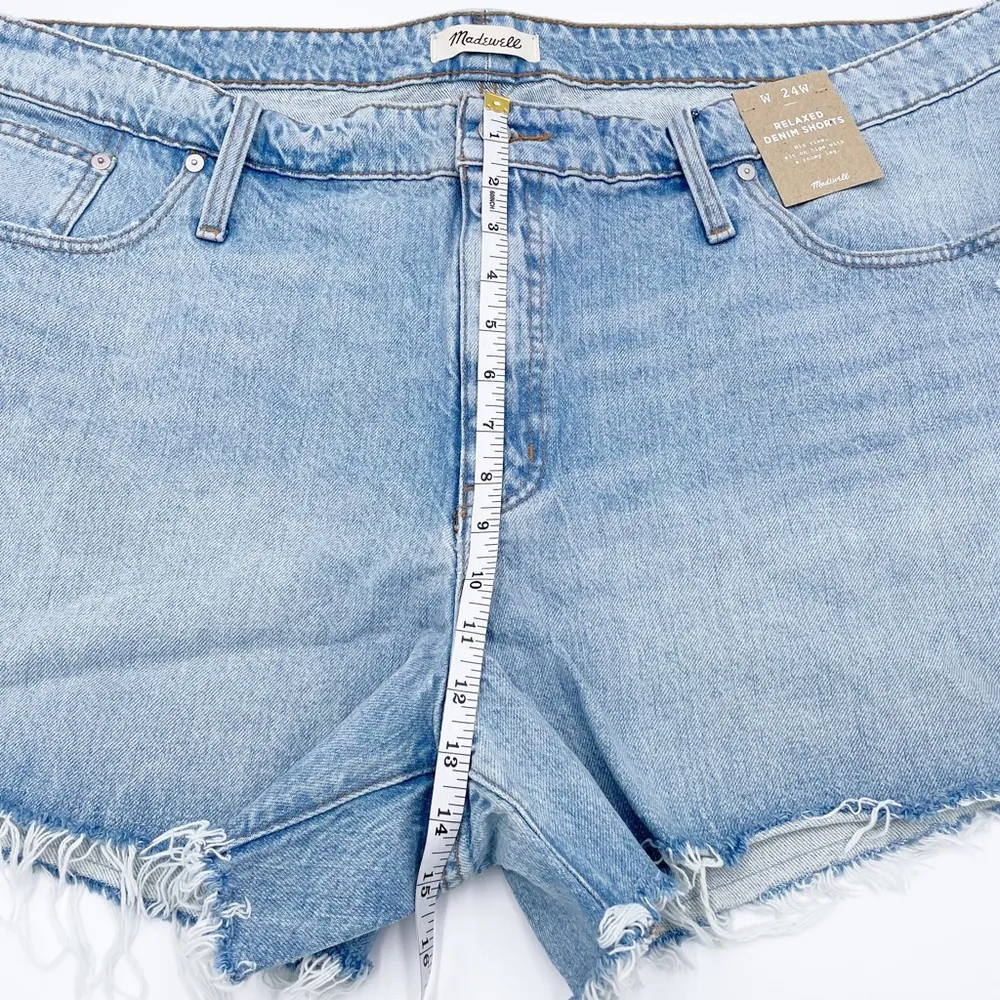 NEW Madewell Plus Relaxed Denim Shorts in Madera Wash Side-Slit Edition Size 24W - Image 12