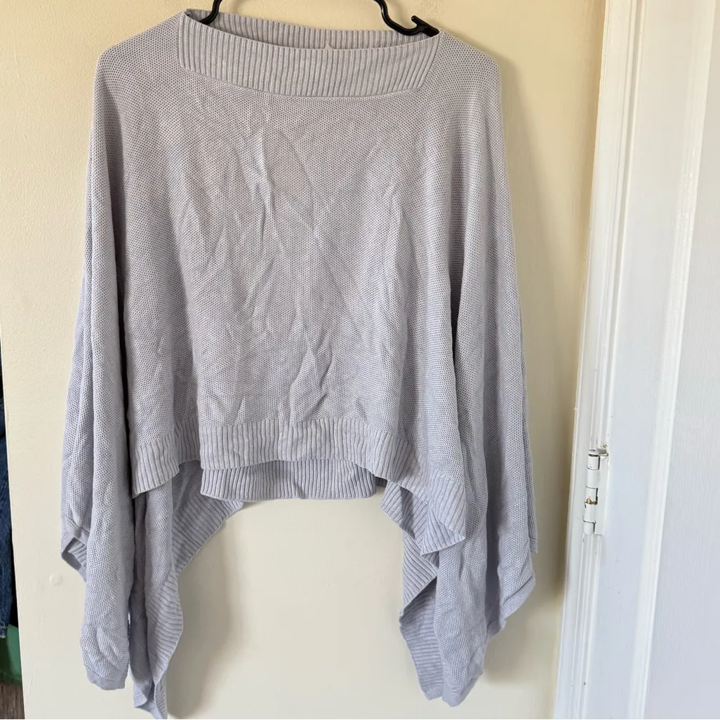 Lululemon Forward Flow Poncho Heathered Core Ultra Light Gray One Size - Image 7