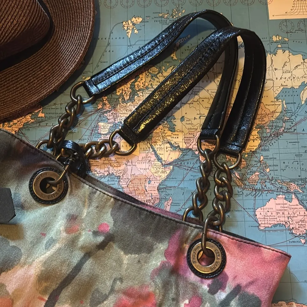 Vera Wang Y2K purse - Image 3