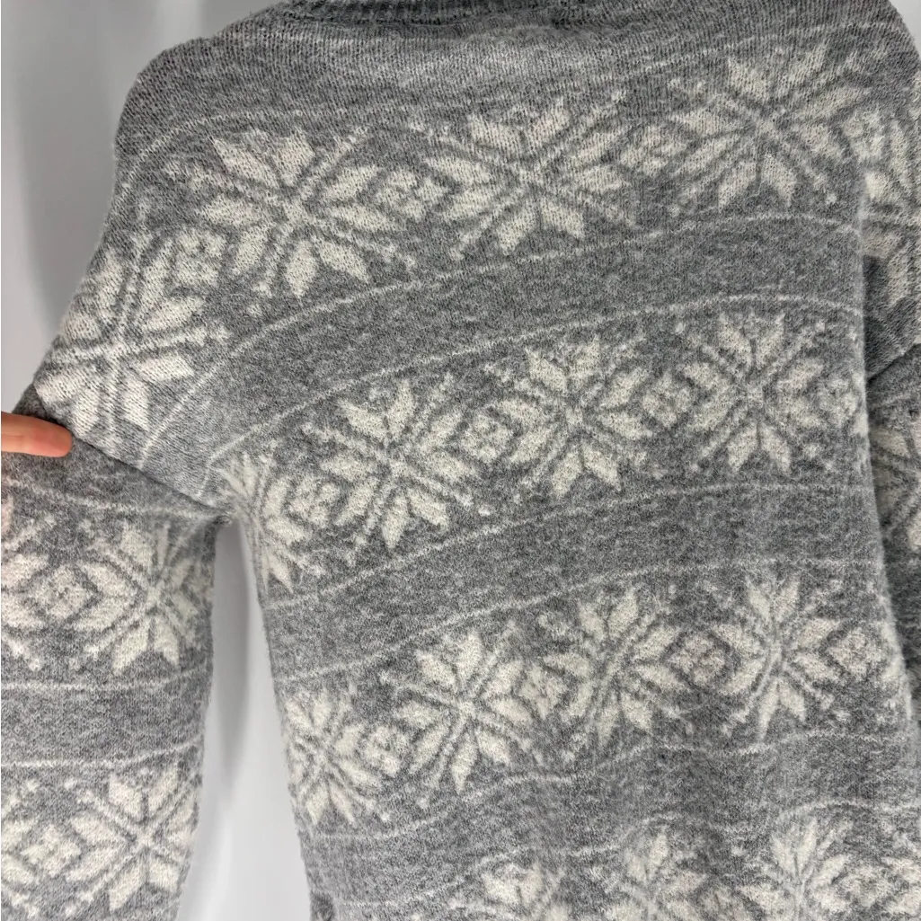 Cupcakes & Cashmere Super Soft Snowflake Sweater Gray - Image 5