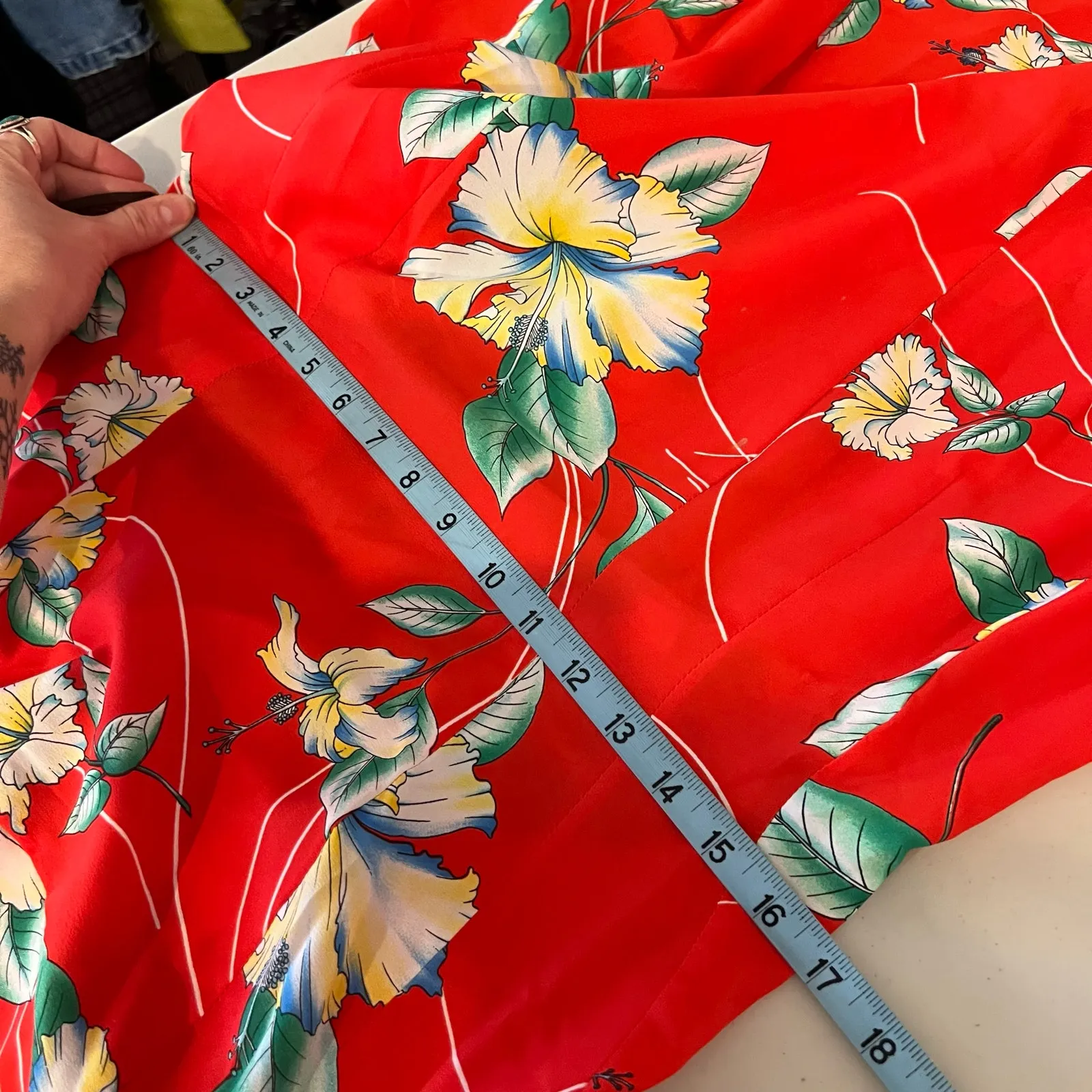 1970s Made in Hawaii Island Fashions Tropical Hawaiian Print Maxi Dress Size 12 Red - Image 8