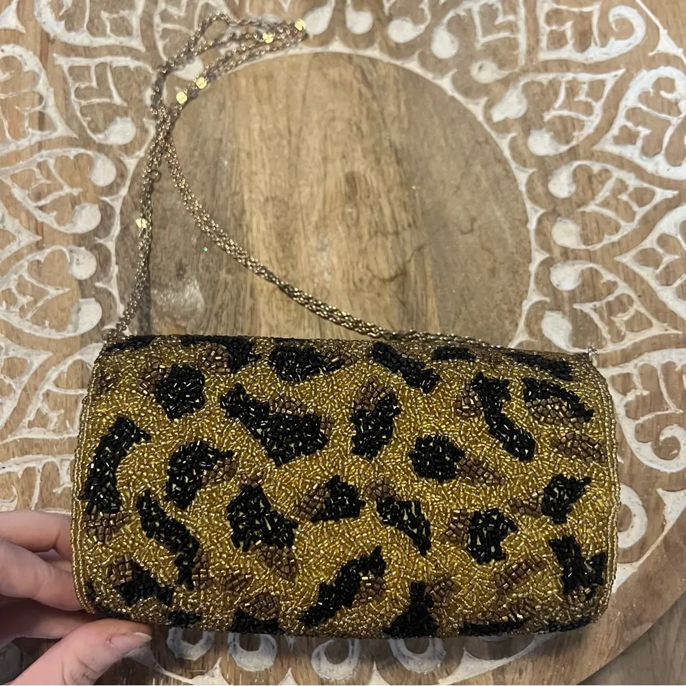 Vintage beaded leopard round bag - Image 5