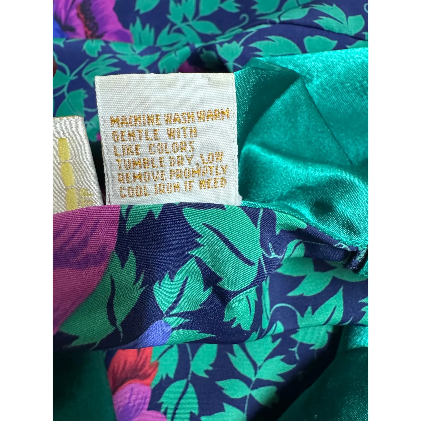 Vintage Victoria’s Secret Floral Satin Robe Green Shawl Collar 90s Loungewear M Size M - Image 10