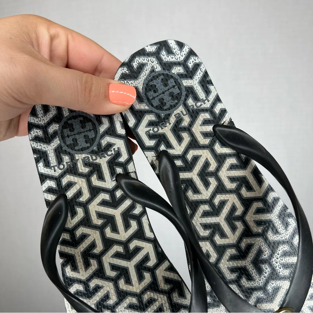 Tory Burch |‎ Size woman’s 4 Flip Flops Black and White Sandals - Image 2