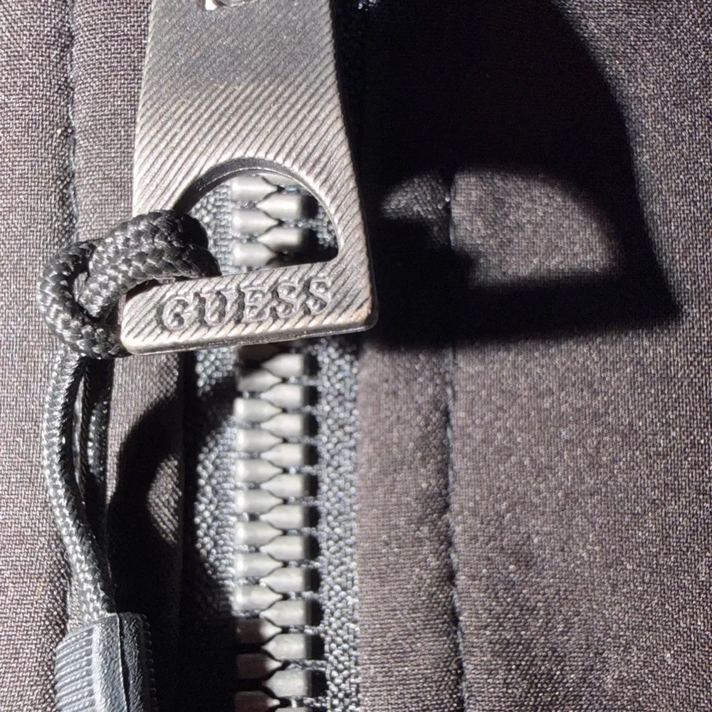 Guess Jacket For Men  Size Xs - Image 3