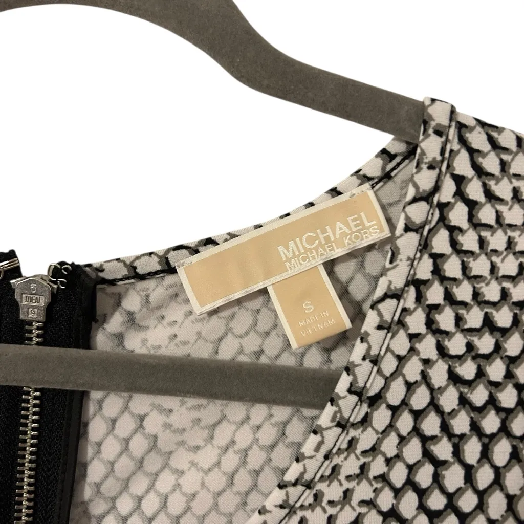 White & Black Michael Kors MK Designer Dress Snake Animal Pattern Women’s Small! Gray - Image 3