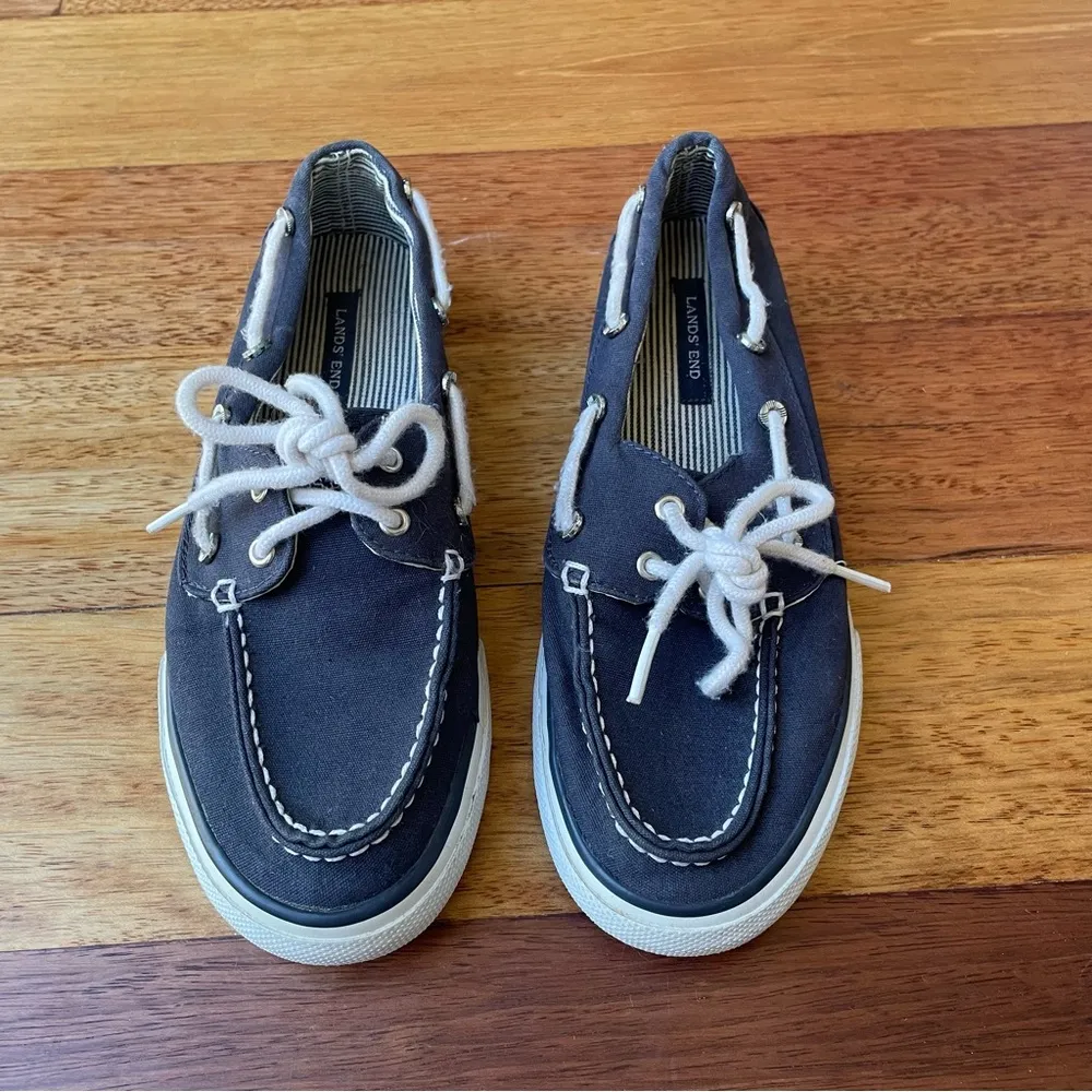 Lands' End Navy Canvas Boat Shoes Style Loafers with White Laces & Stitching Blue Size 6 - Image 5