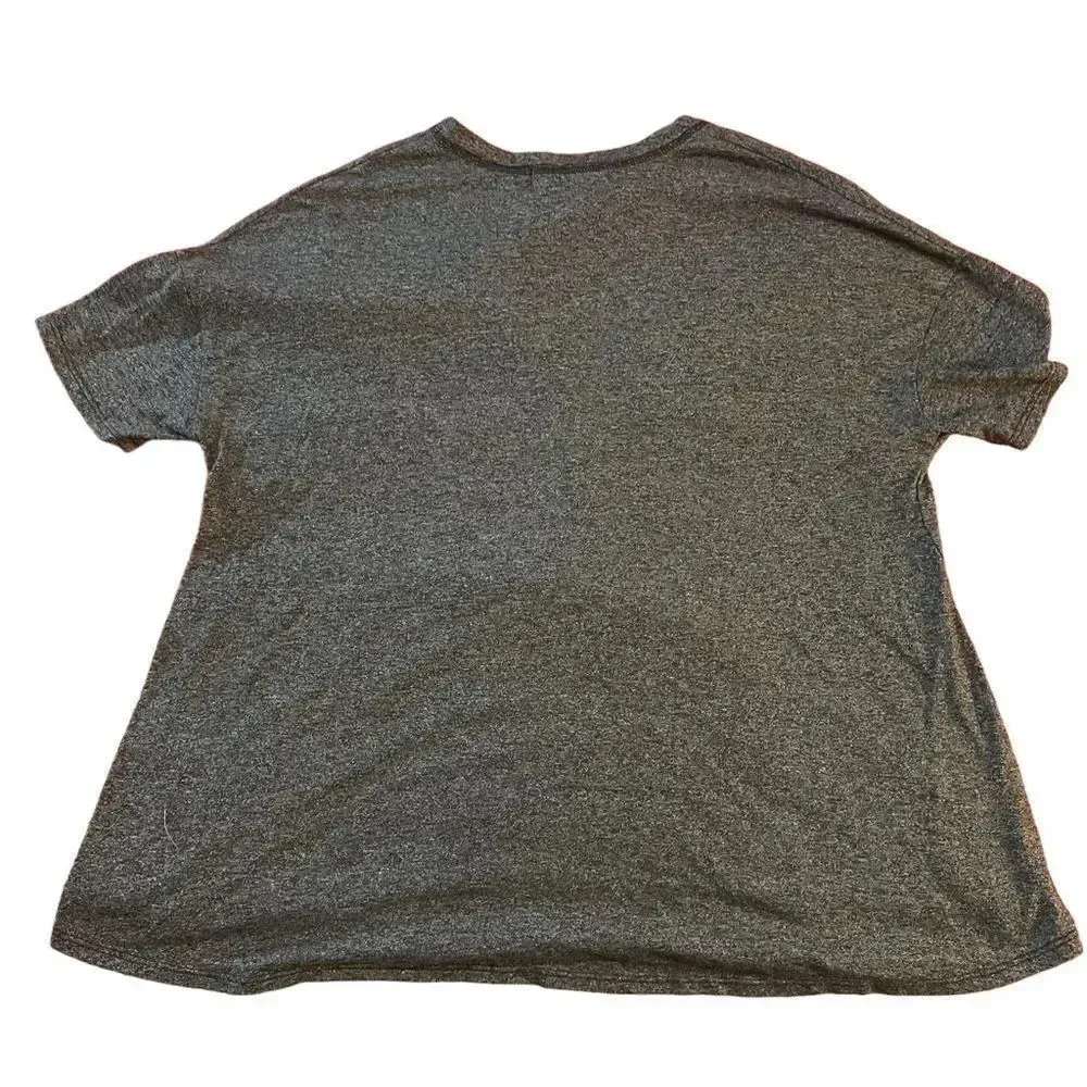 Urban Outfitters ?Oversized V Neck‎ Grey Tee Size Medium - Image 4
