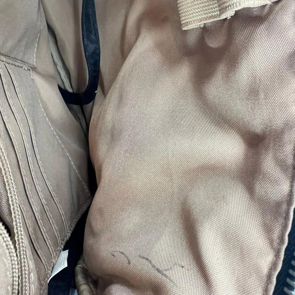 Baggallini Tulum Crossbody Black & Silver leopard print Travel Bag Handbag Zip - Image 3