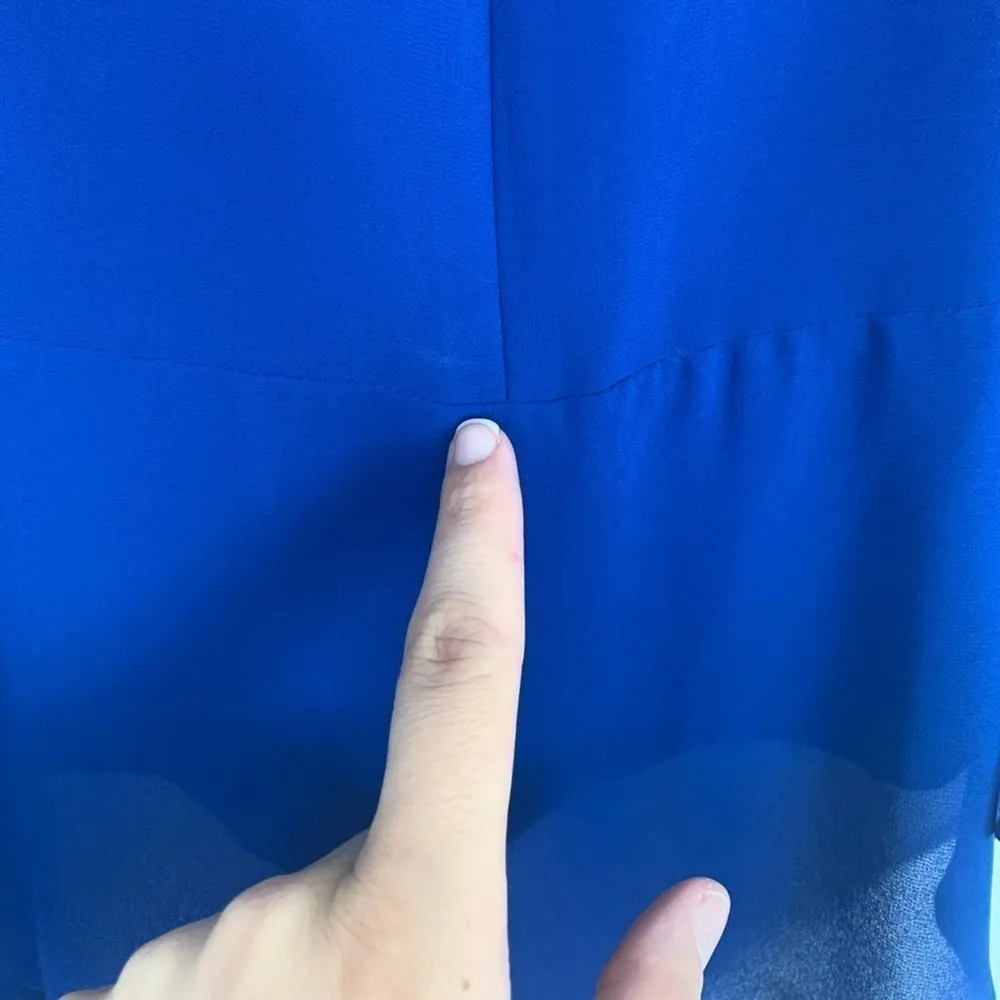 Naked Zebra Royal Blue Chiffon Sleeveless Blouse Medium - Image 8