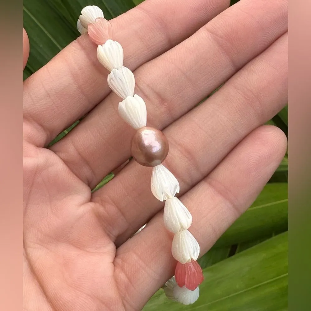 Edison Pearl Mother of Pearl Ivory & Pink Pikake Bracelet Purple - Image 5