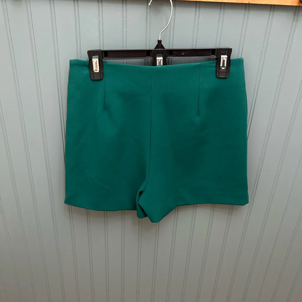Zara‎ Emerald Green High Waisted Shorts medium - Image 6