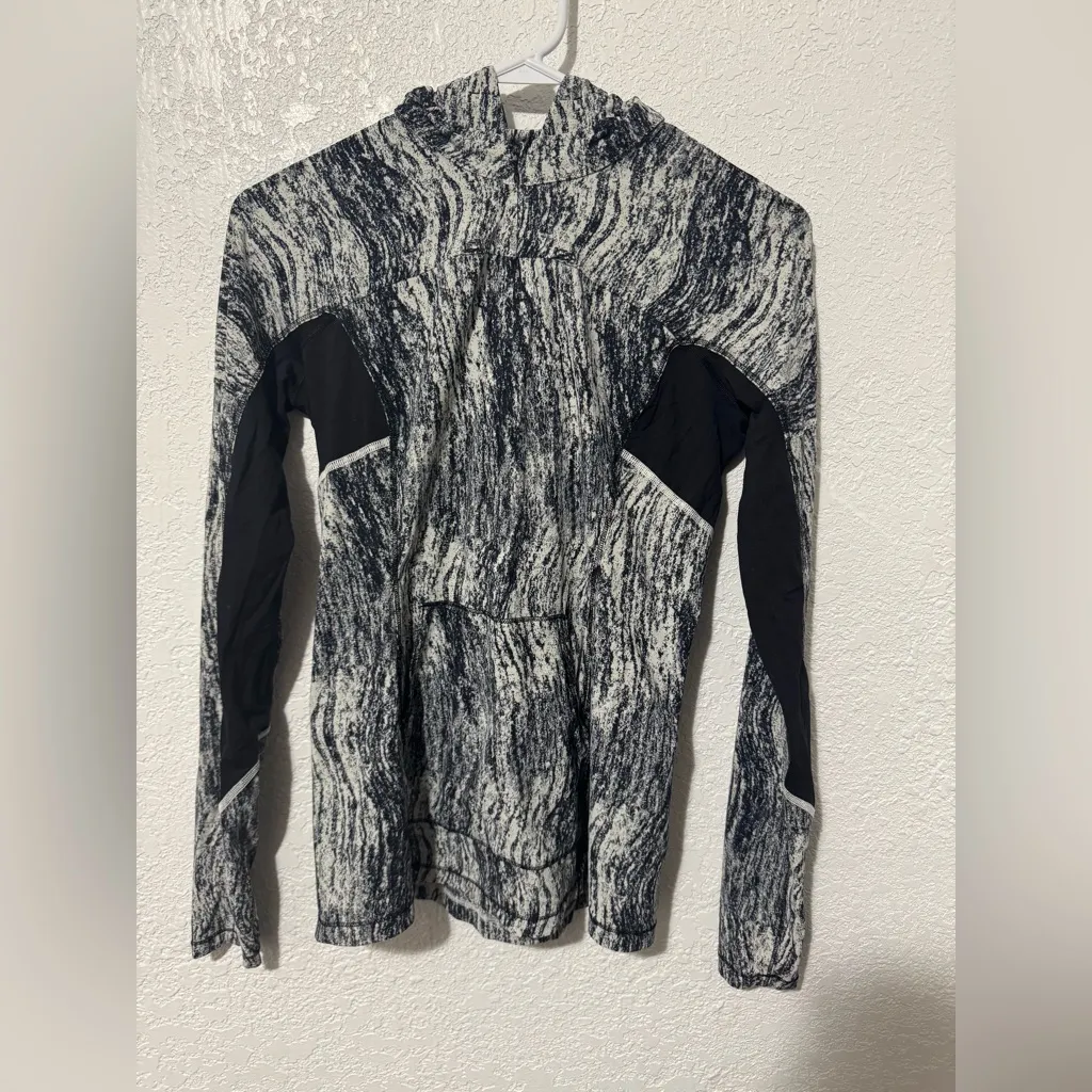 Lululemon Runbeam Hoodie - Image 5