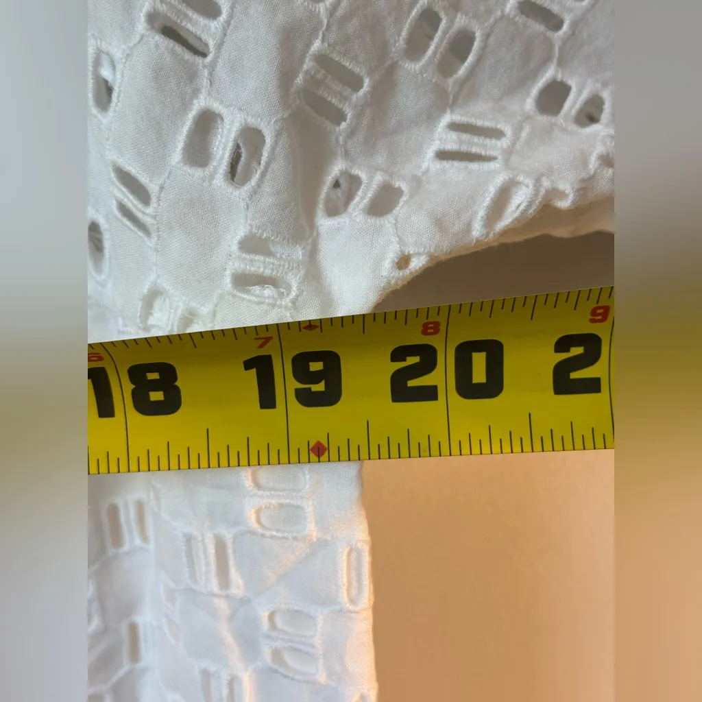 Elizabeth amd James White Eyelet Puff Sleeves Top Coquette Boho Scandi Medium - Image 9