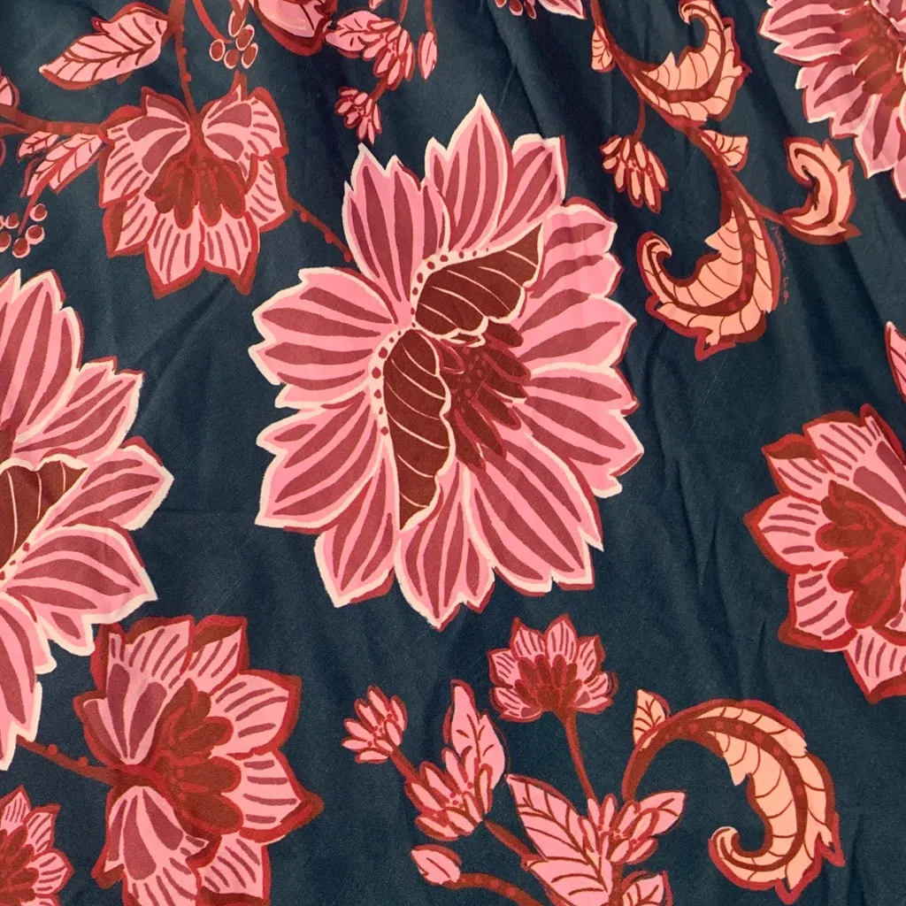 Farm Rio size medium new Blue flower delicacy Paisley slip dress floral pink - Image 5