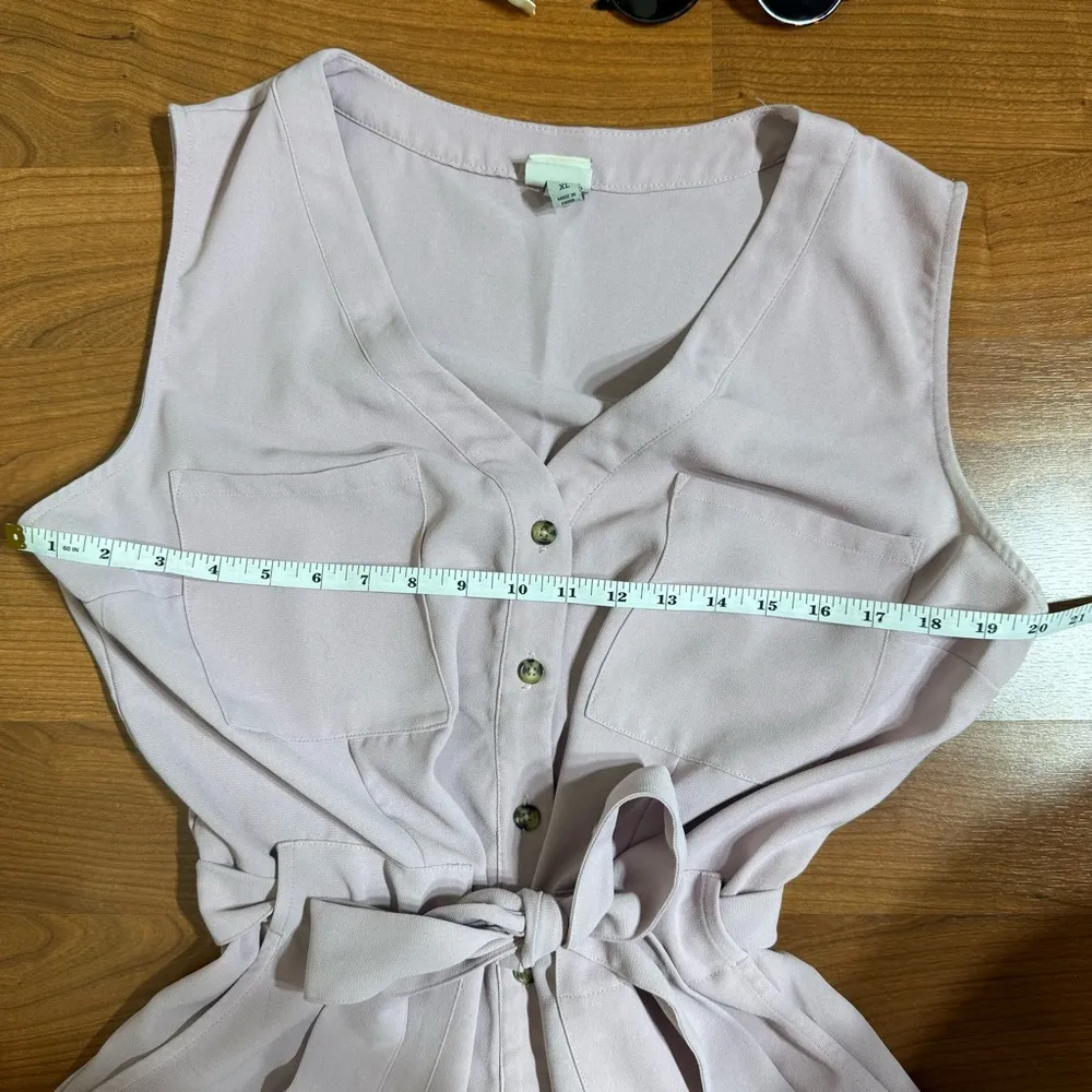 XL button down business casual lavender colored romper jumpsuit with pockets Purple - Image 3